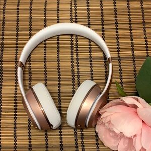 Gorgeous Rose Gold Beats Solo 3